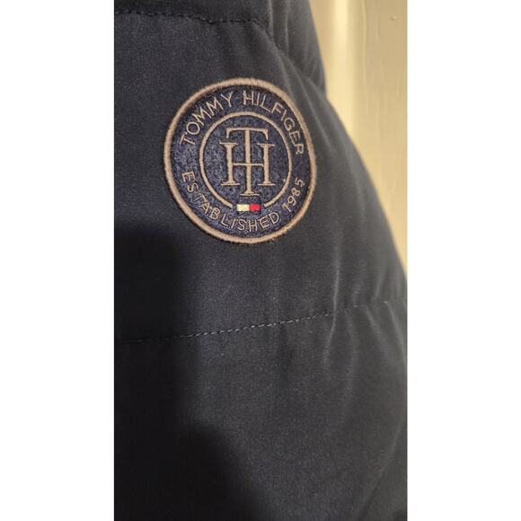 Tommy Hilfiger Men’s Puffer Jacket XL Faux Fur Hood Winter Coat Logo Patch - Picture 4 of 5